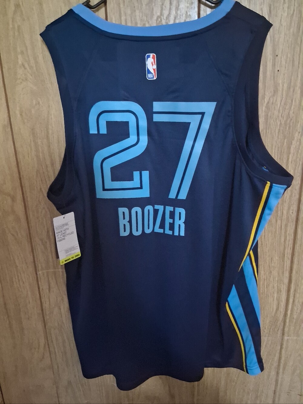 Mystery Sports Card With Cameron Boozer Memphis Grizzlies Icon XXL jersey